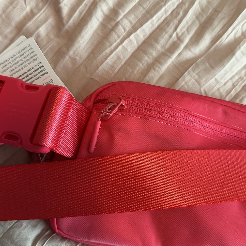 lululemon belt bag - Picture 5 of 5